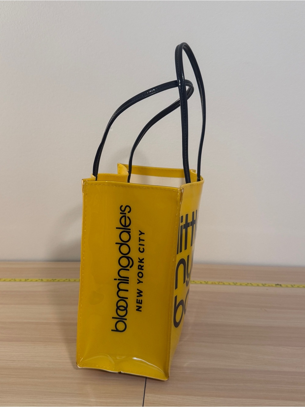 Bloomingdale’s Little NYC Bag Yellow Black Logo Glossy Tote Y2K Streetwear VTG - Picture 2 of 11
